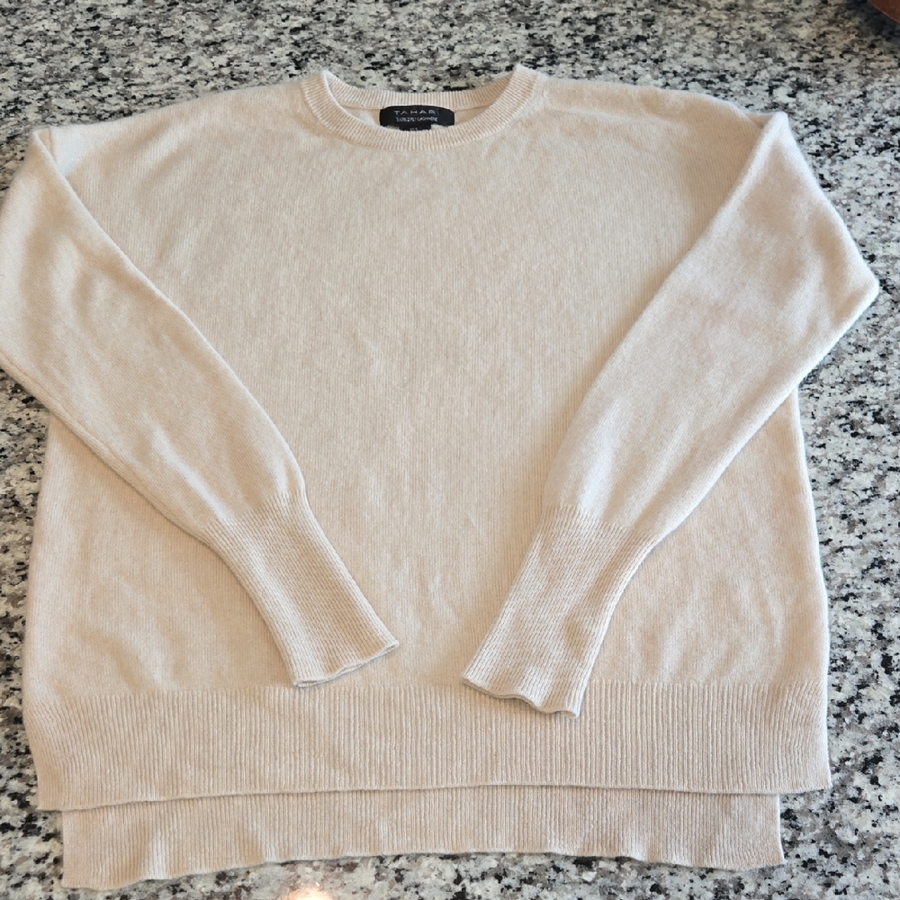 Tahari Womans Beige Crewneck Cashmere Sweater Small
